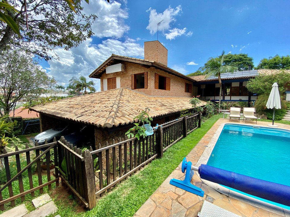 Casa em Condomínio - Venda - Parque das Laranjeiras - Itatiba - SP